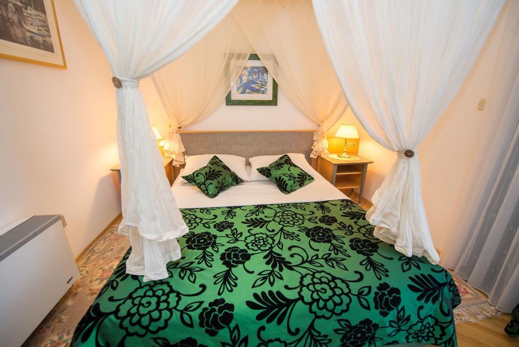 Apartments Marija Near Center Vodice Luaran gambar