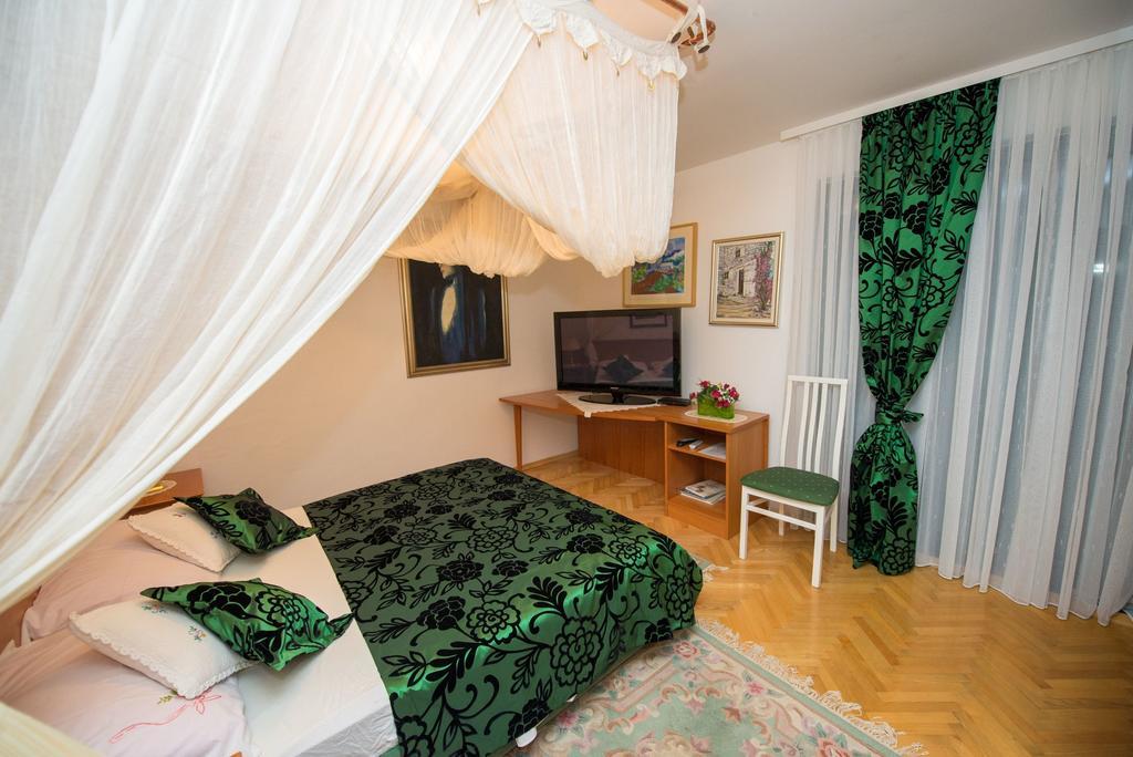 Apartments Marija Near Center Vodice Luaran gambar