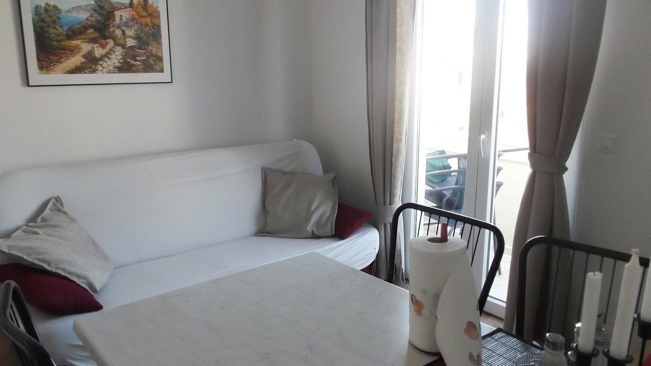 Apartments Marija Near Center Vodice Bilik gambar