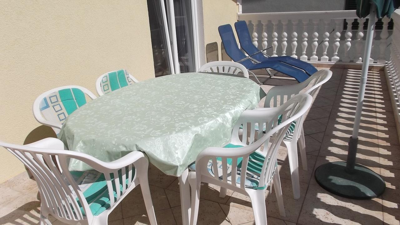 Apartments Marija Near Center Vodice Bilik gambar